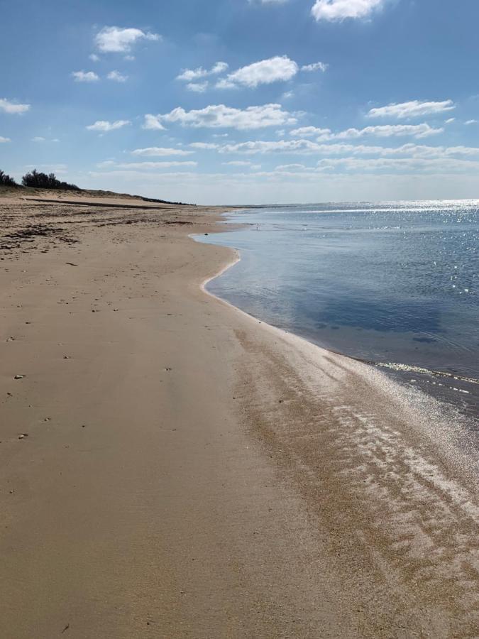 Maisonnette La Coti H5 Avec Piscine Interieure Chauffee, A 400 M De La Plage Et Menage De Fin Sejour Compris Сен-Жорж-д'Олерон Екстер'єр фото
